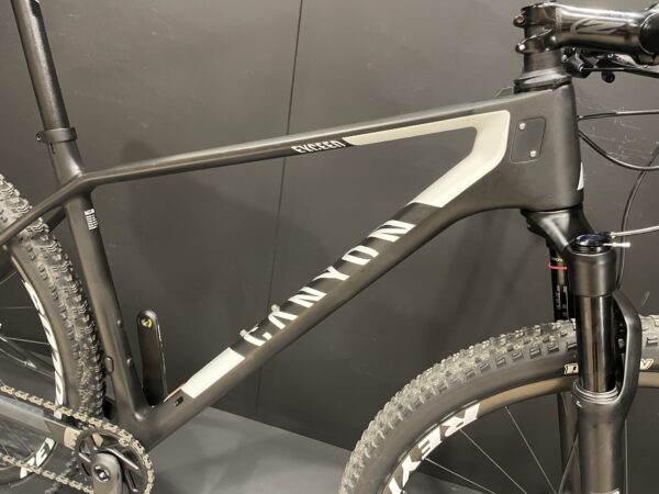 Canyon Exceed CF SL 8.0 SRAM XO Carbon Disc Hardtail MTB - 2020 - Large - Image 13