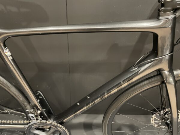 Giant TCR Advanced 1 Ultegra Carbon Disc Road Bike 2022 - Large - Image 2