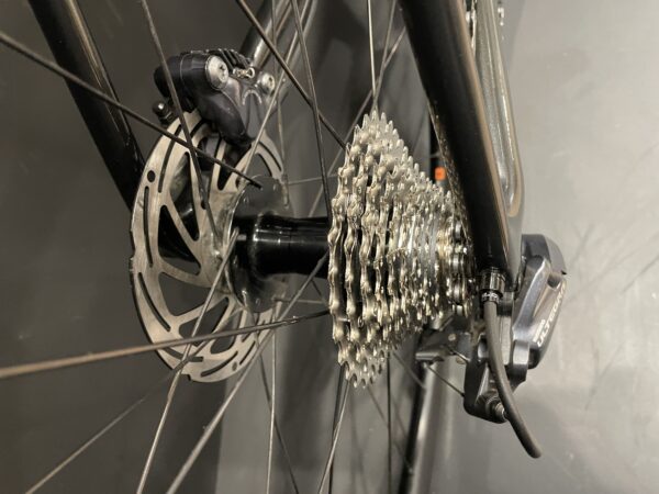 Giant TCR Advanced 1 Ultegra Carbon Disc Road Bike 2022 - Large - Image 10