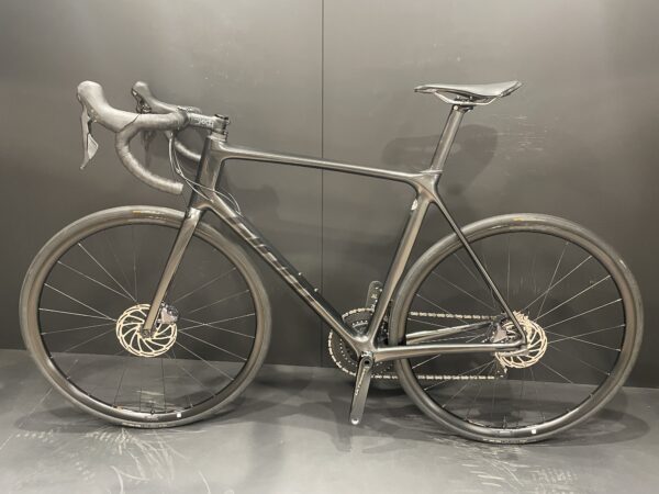 Giant TCR Advanced 1 Ultegra Carbon Disc Road Bike 2022 - Large - Image 14