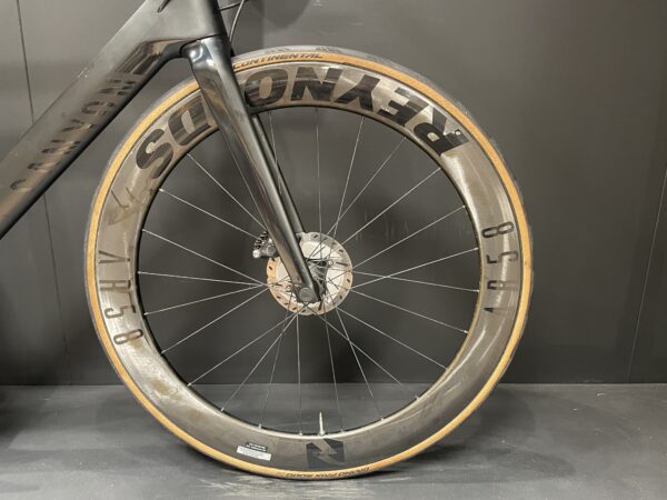 Canyon Aeroad CF SL 8.0 Carbon Disc Road Bike 2019 - 2XL - Image 4