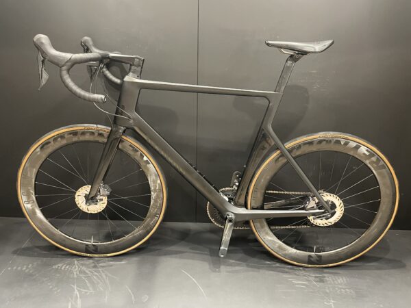 Canyon Aeroad CF SL 8.0 Carbon Disc Road Bike 2019 - 2XL - Image 14