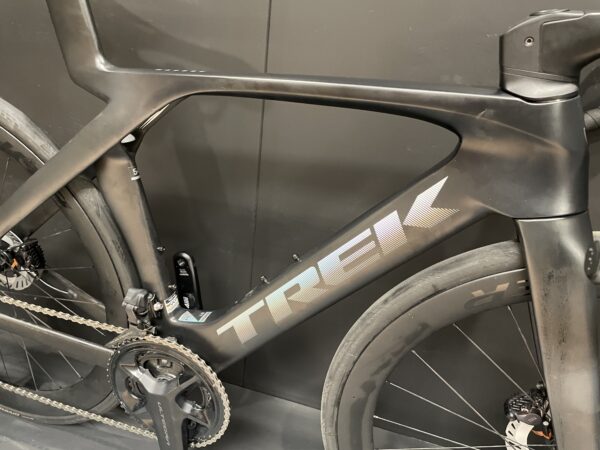 Trek Madone SLR 7 Gen 7 Di2 Carbon Disc Road Bike 2023 - 54cm - Image 13