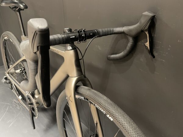 Cannondale Supersix EVO SE AXS Carbon Disc Gravel Bike 2023 - 51cm - Image 3