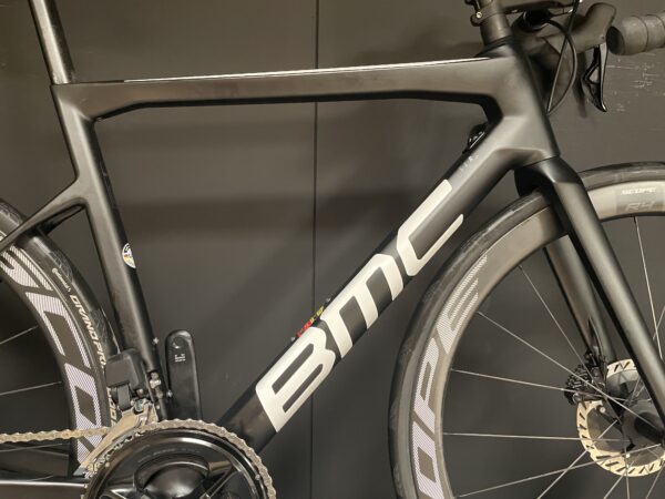 BMC Teammachine SLR Seven Di2 Carbon Disc Road Bike 2023 - 54cm - Upgraded - Image 6