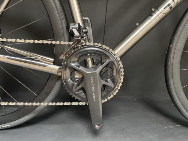 J. Guillem Orient Ultegra Di2 Titanium Disc Road Bike 2022 - 58cm - Image 7
