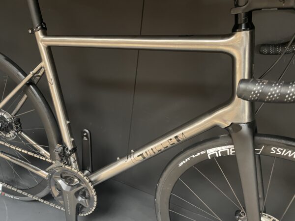 J. Guillem Orient Ultegra Di2 Titanium Disc Road Bike 2022 - 58cm - Image 12