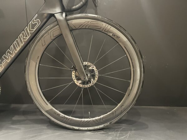 Specialized S-Works Venge Dura Ace Di2 Carbon Disc Road Bike 2020 - 54cm - Image 4