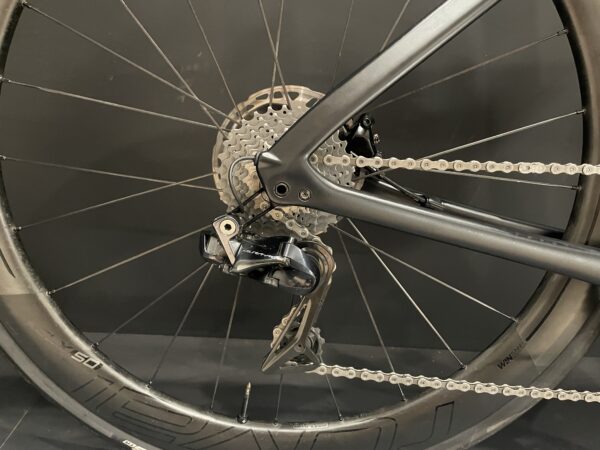 Specialized S-Works Venge Dura Ace Di2 Carbon Disc Road Bike 2020 - 54cm - Image 8