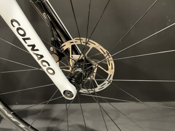 Ex-Display Colnago V3 Rival AXS Carbon Disc Road Bike 2023 - 50s 1yr Warranty - Image 5