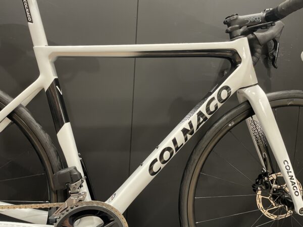 Ex-Display Colnago V3 Rival AXS Carbon Disc Road Bike 2023 - 50s 1yr Warranty - Image 6