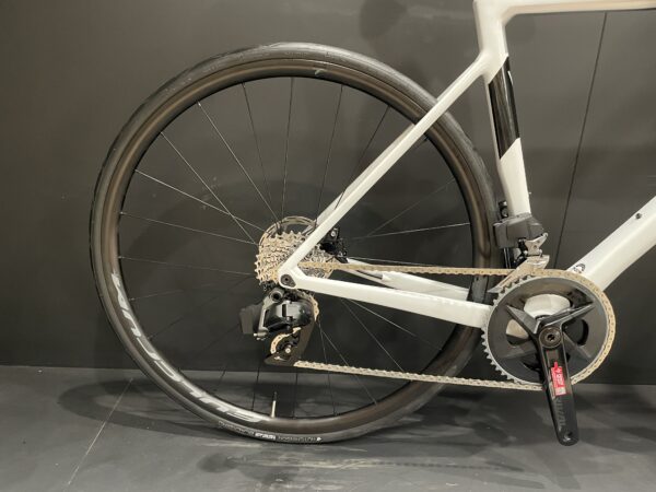Ex-Display Colnago V3 Rival AXS Carbon Disc Road Bike 2023 - 50s 1yr Warranty - Image 9