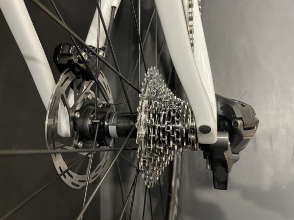 Ex-Display Colnago V3 Rival AXS Carbon Disc Road Bike 2023 - 50s 1yr Warranty - Image 10