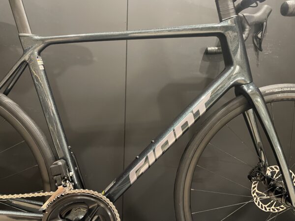 NEW Giant TCR Advanced 1 105 Di2 Carbon Disc Road Bike 2025 - Large - Image 6