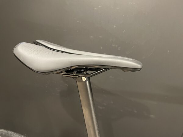 NEW Giant TCR Advanced 1 105 Di2 Carbon Disc Road Bike 2025 - Large - Image 11