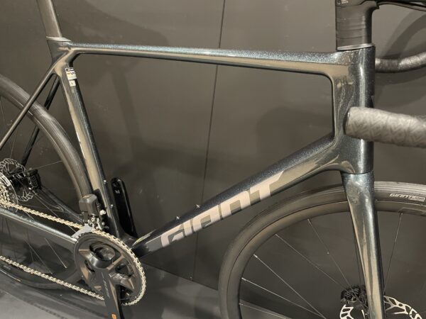 NEW Giant TCR Advanced 1 105 Di2 Carbon Disc Road Bike 2025 - Large - Image 13