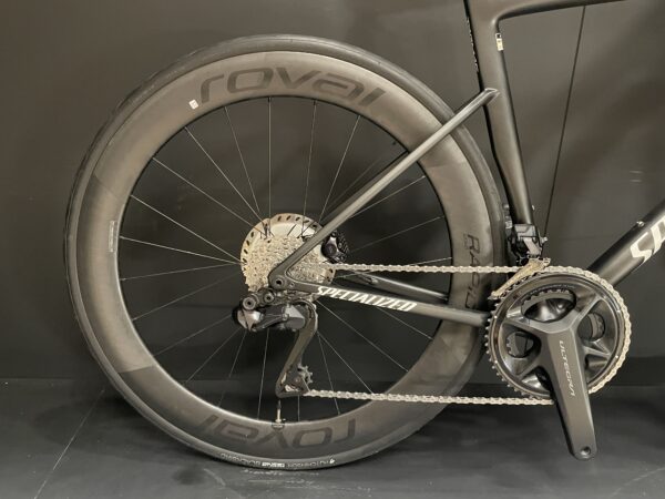 Specialized Tarmac SL8 Pro Di2 Carbon Disc Road Bike 2024 - 56cm - Image 9