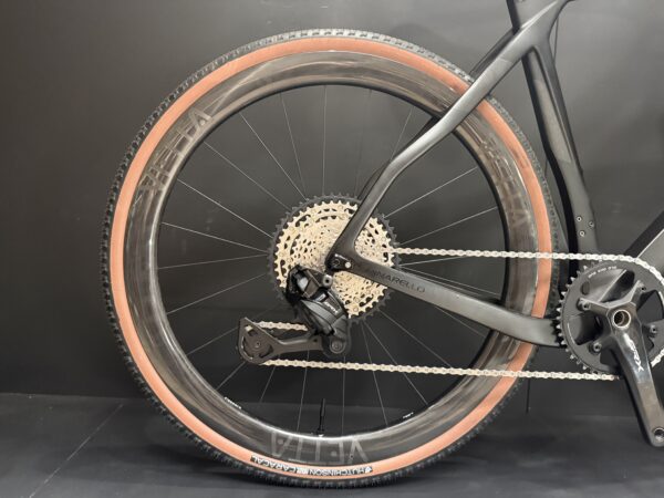 Pinarello Grevil F GRX Di2 Carbon Disc Gravel Bike 2023 - 57.5cm - Image 9