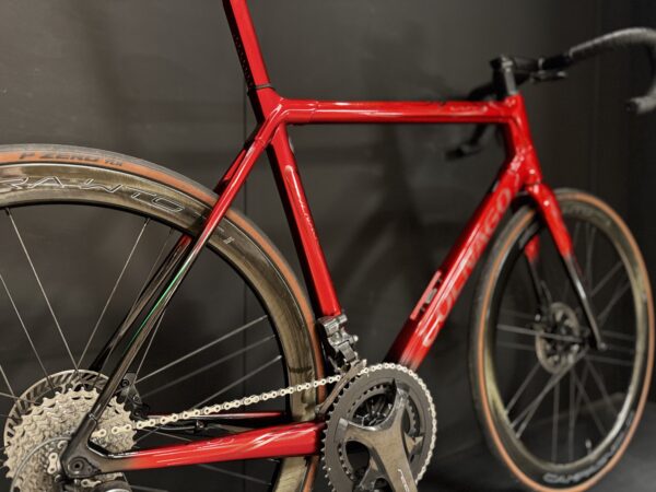 Colnago C64 Campagnolo Record EPS Boras Carbon Disc Road Bike Art Decor Red BDRD - 2020 - 54S - Image 9