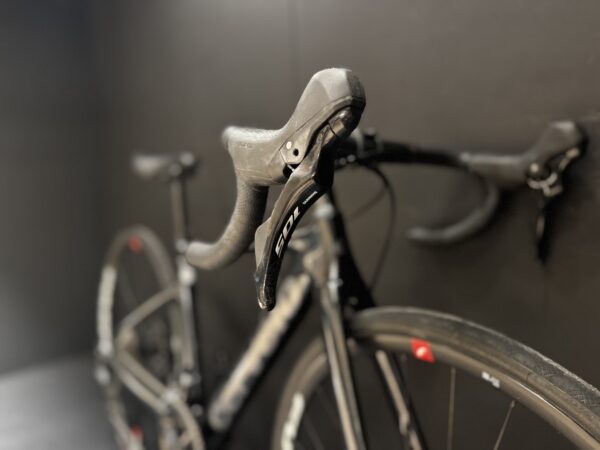 Cervelo Caledonia Carbon Disc 105 - 2022 - 48cm - Image 2