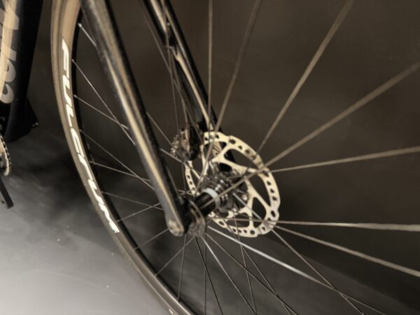 Cervelo Caledonia Carbon Disc 105 - 2022 - 48cm - Image 4