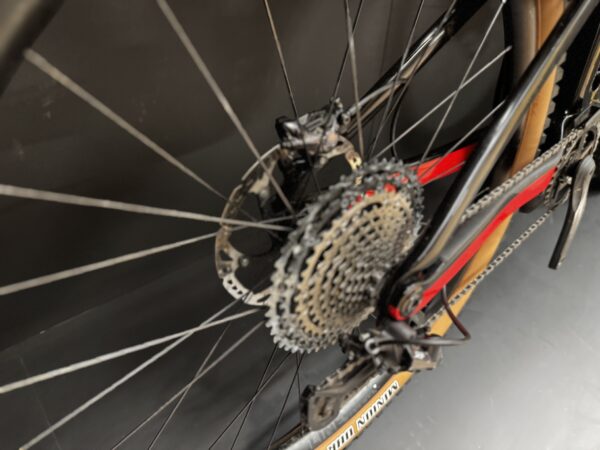 Trek Rail 9.8 Gen 3 Carbon Disc E-MTB 2023 - Large - 1013 Miles - Image 7