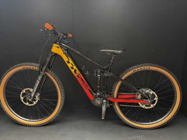 Trek Rail 9.8 Gen 3 Carbon Disc E-MTB 2023 - Large - 1013 Miles - Image 15