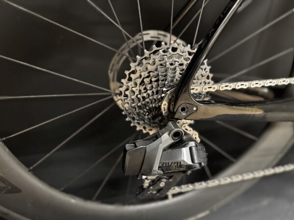 Vitus ZX1 CRX Carbon Disc SRAM Rival AXS - 2020 - XL - Image 6
