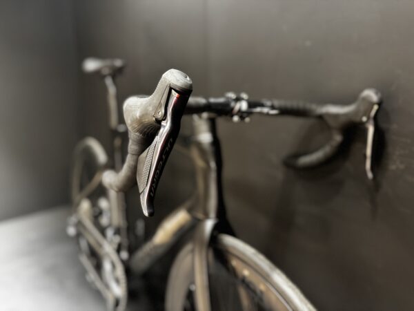 Pinarello Prince Ultegra Di2 Carbon Disc Road Bike - 2022 - 560mm - Image 2