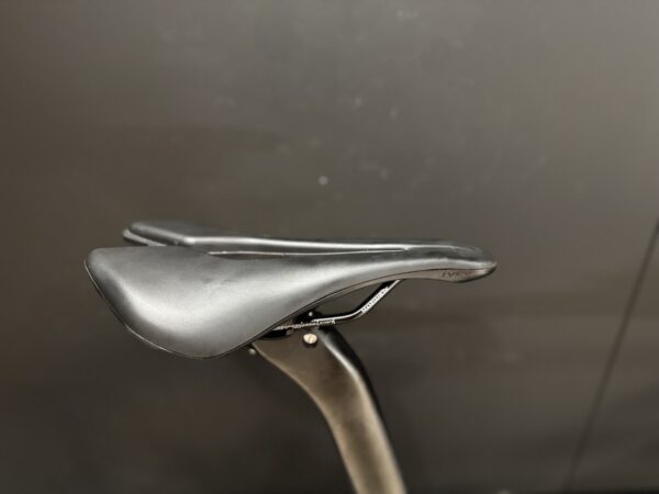 Pinarello Prince Ultegra Di2 Carbon Disc Road Bike - 2022 - 560mm - Image 12