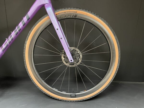 Giant Revolt Advanced Pro 0 Carbon Disc Gravel Bike - 2024 - Large - Image 4