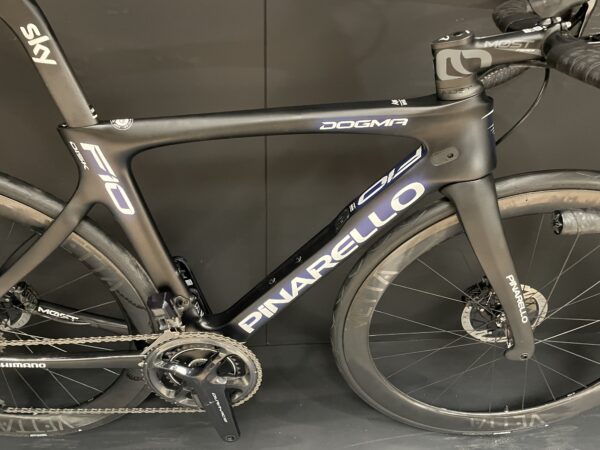 Pinarello Dogma Sky Team F10 Dura Ace Di2 Carbon Disc Road Bike - 2020 - 50cm - Image 2