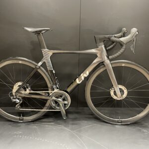 Giant Liv Enviliv Advanced Pro 1 Ultegra Carbon Disc Road Bike 2021 - Small