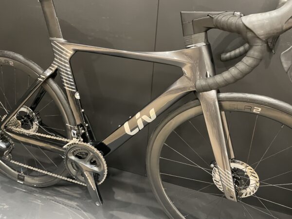 Giant Liv Enviliv Advanced Pro 1 Ultegra Carbon Disc Road Bike 2021 - Small - Image 12