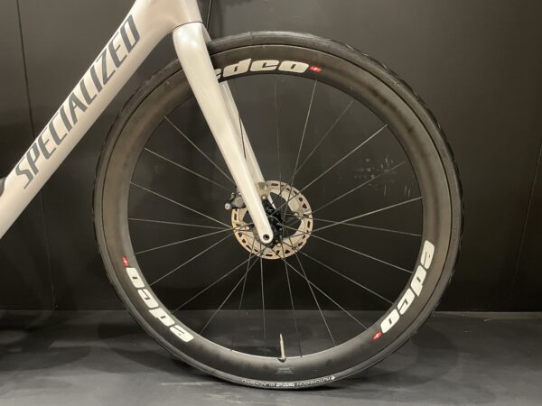 Specialized Roubaix Expert Ultegra Di2 Carbon Disc Road Bike 2018 - 58cm - Upgraded - Image 4