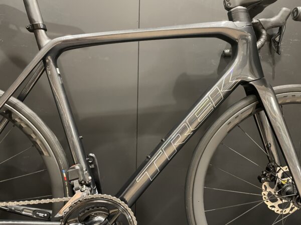 Trek Emonda SL6 Pro 105 Di2 Carbon Disc Road Bike 2023 - 58cm - Image 5