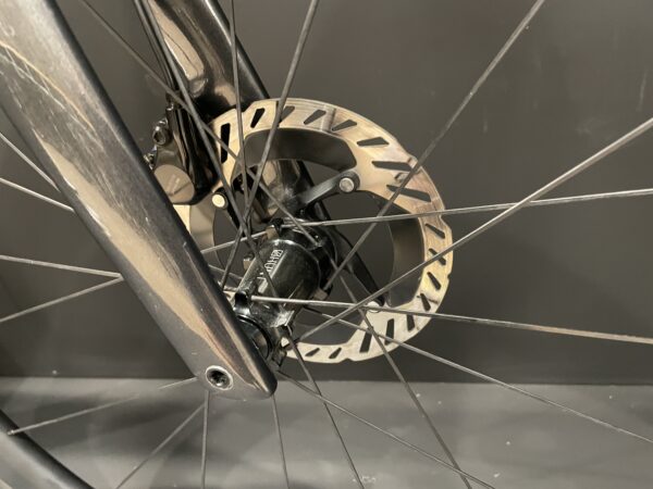 Trek Emonda SL6 Pro 105 Di2 Carbon Disc Road Bike 2023 - 58cm - Image 5