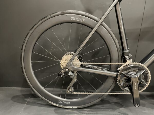 Trek Emonda SL6 Pro 105 Di2 Carbon Disc Road Bike 2023 - 58cm - Image 9