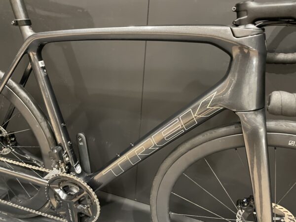 Trek Emonda SL6 Pro 105 Di2 Carbon Disc Road Bike 2023 - 58cm - Image 12