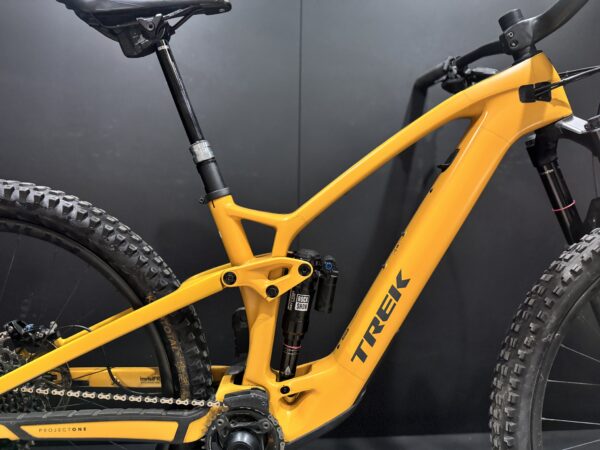Trek Fuel EX-e 9.8 AXS Project One Carbon Disc E-MTB 2023 - Medium - Image 9