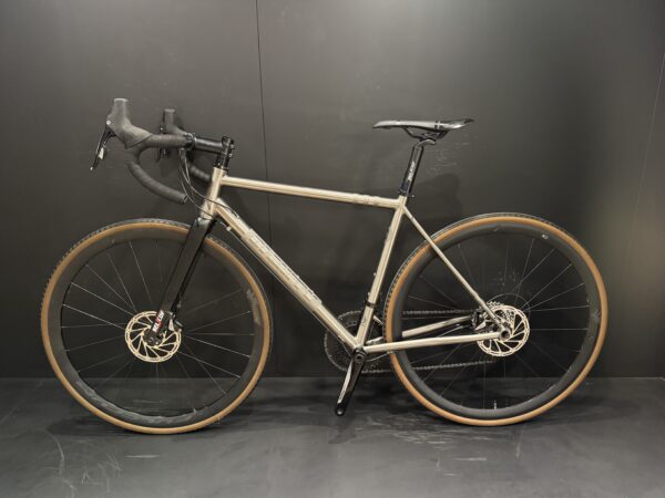 Planet X Hurricane Titanium Disc SRAM Rival Road Bike - 2022 - Medium - Image 12