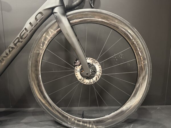 NEW Pinarello Prince Ultegra Di2 Carbon Disc Road Bike - 2023 - 490mm black - Image 3