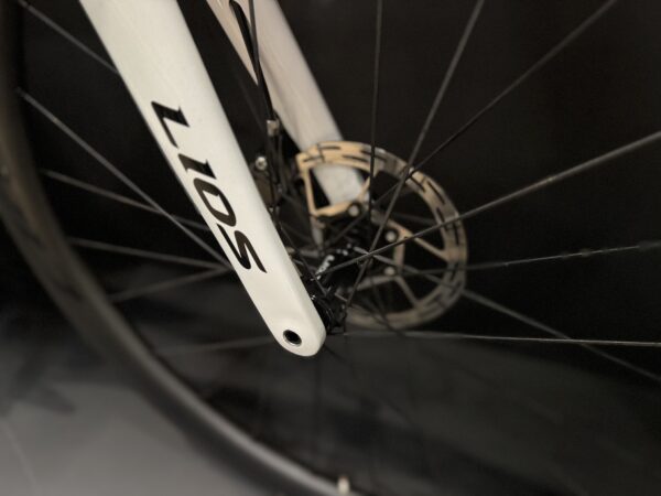 Lios Exactor Aero SRAM Rival AXS Carbon Disc Road Bike - 2024 - Small - Image 4