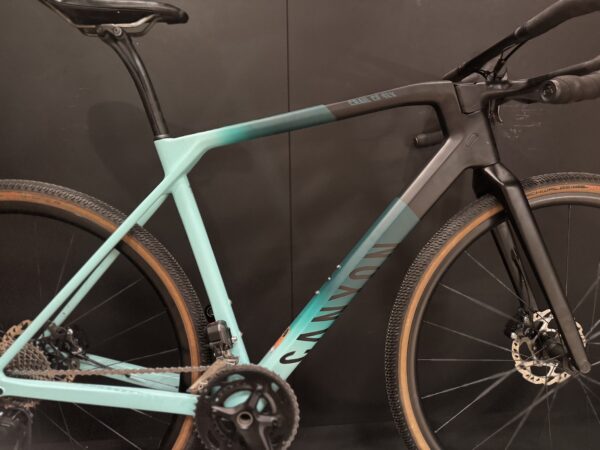 Canyon Grail CF SLX 8 GRX Di2 Carbon Disc Gravel Bike - 2022 - Medium - Image 10