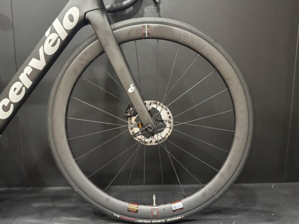 Cervelo Caledonia 5 Ultegra Di2 Carbon Disc Road Bike 2022 - 54cm - Image 3