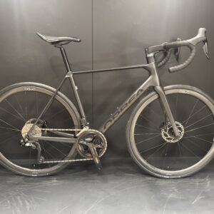 Orbea Orca M30 105 Di2 Carbon Disc Road Bike 2025 - 53cm