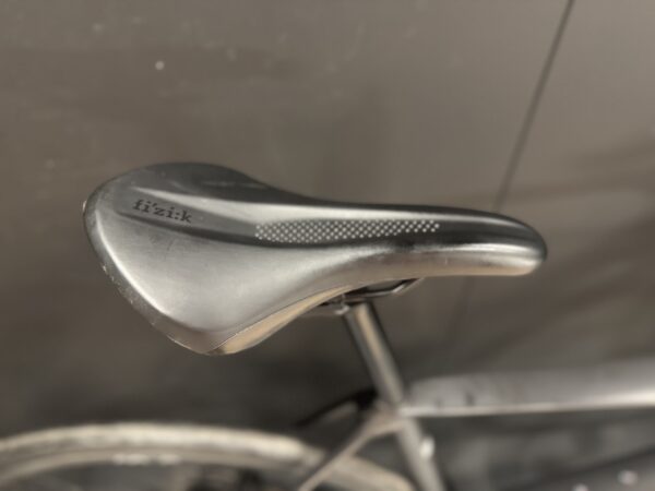Orbea Orca M30 105 Di2 Carbon Disc Road Bike 2025 - 53cm - Image 11