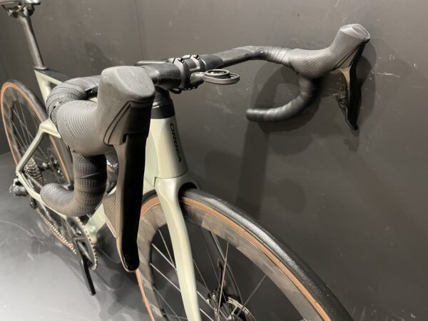 Orbea Orca Aero M31eLTD PWR Rival AXS Carbon Disc Road Bike 2022 - 53cm - Image 3