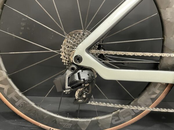 Orbea Orca Aero M31eLTD PWR Rival AXS Carbon Disc Road Bike 2022 - 53cm - Image 8