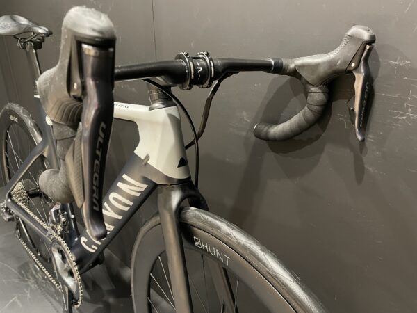 Canyon Aeroad CF SL 8 Ultegra Di2 Carbon Disc Road Bike - 2022 - Small - Image 3